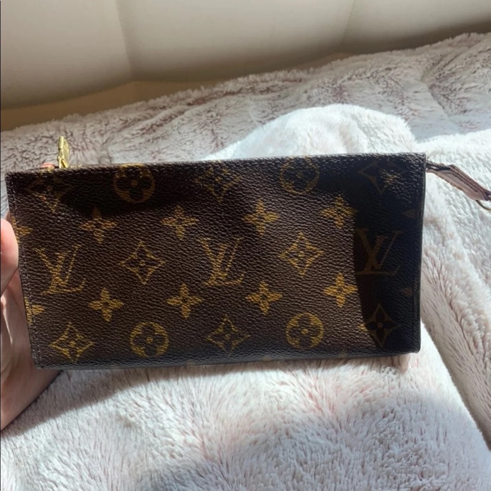 Louis Vuitton Pochette